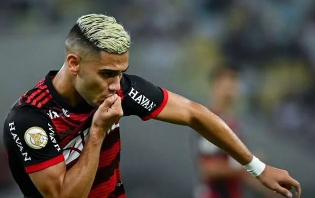 İngiltərə nəhəngi braziliyalını gözaltı edib 