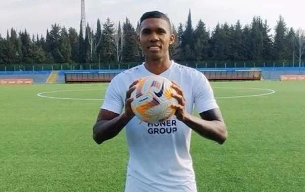 Panama yığmasının üzvü rəsmən “Turan Tovuz”da 