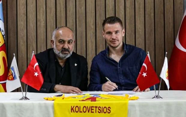Super Liqa klubunda 3 yeni müqavilə 