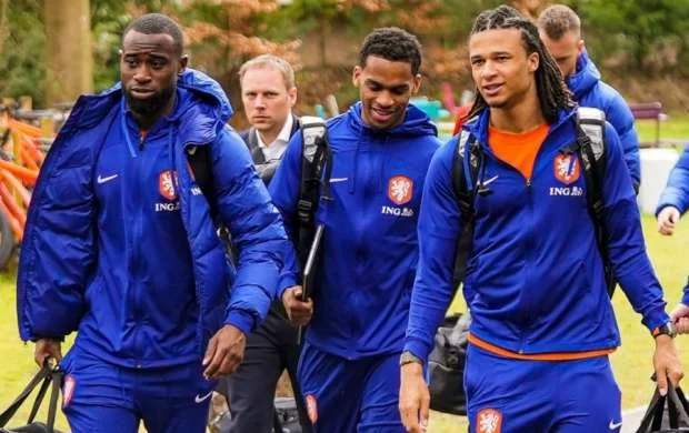 Beş futbolçu Niderland yığmasının düşərgəsini tərk etdi 