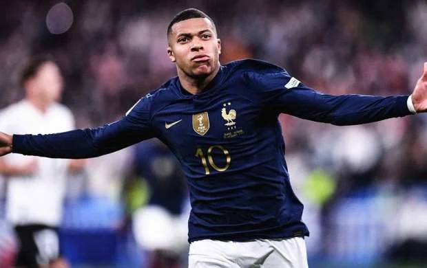 Mbappe Benzemanın rekordunu qırdı 