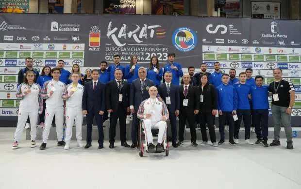 Avropa çempionatından 8 medalla 