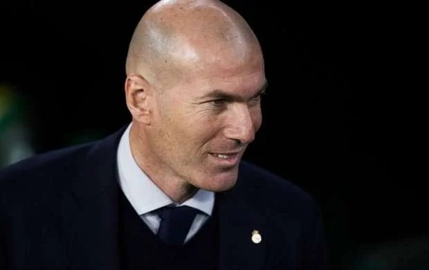 Zidan "Real" rəhbərliyinə iki şərt qoydu 