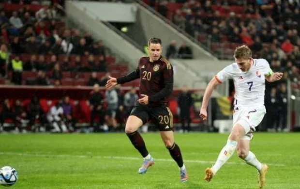 Millimizin rəqibi Almaniyanı yendi, Messi het-trik etdi 