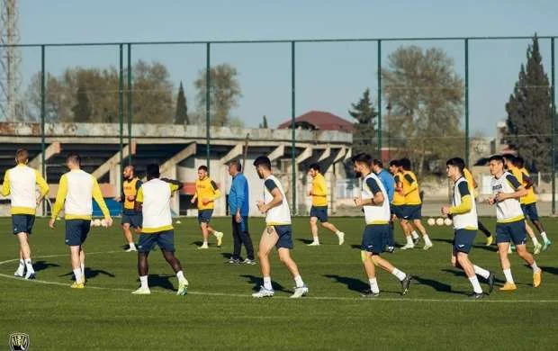 “Kəpəz” yeni məşq mərkəzində ilk məşqə çıxdı 