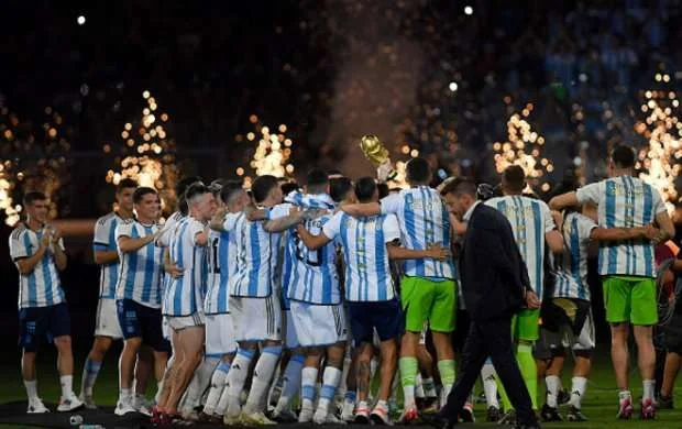 Argentina 6 il sonra bunu bacardı - Reytinq 