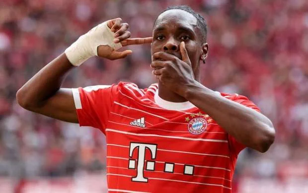 "Bayern Münhen" hücumçusunu itirdi 