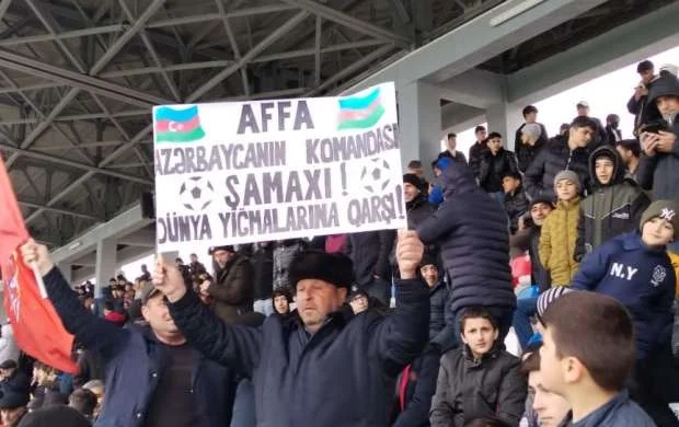 Azarkeş AFFA-nı hədəf aldı, polis müdaxilə etdi - FOTO 
