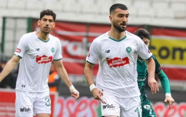 Emrelinin komandası autsayderlə bacarmadı 