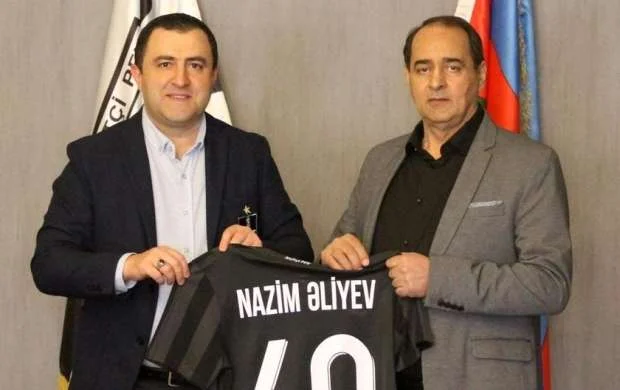 “Neftçi”dən bombardirə yubiley təbriki 