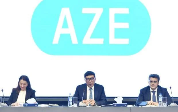 Nazir federasiya nümayəndələri ilə görüşdü 
