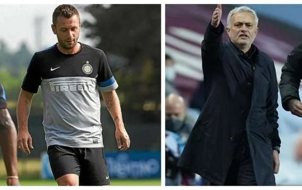 Mourinyu Kassanonu "sancdı": "Onu pencəyinə görə xatırlayırlar" 