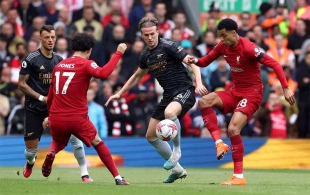İPL: “Liverpul”la “Arsenal”dan heç-heçə 
