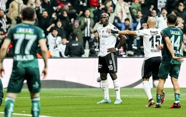 “Beşiktaş” ikinci pilləyə yüksəldi 