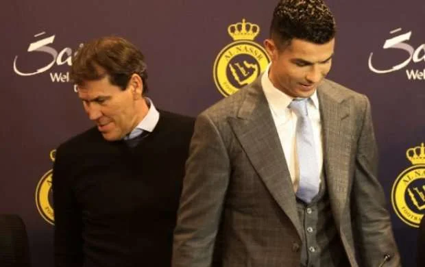 Ronaldu şikayət etdi, rəhbərlik baş məşqçini qovdu 
