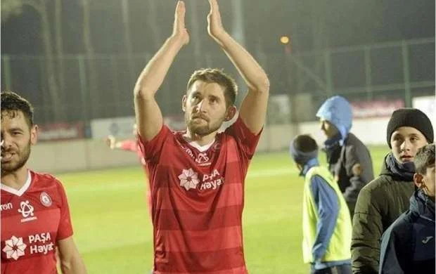 “Sumqayıt”ın futbolçuları azarkeşləri qəzəbləndirdilər 