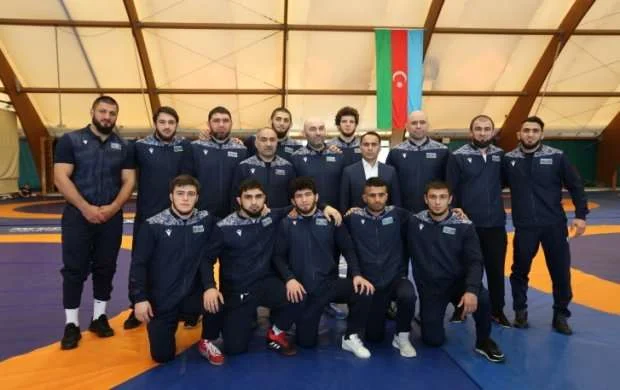 3 güləşçimiz Avropa çempionatının finalında! 
