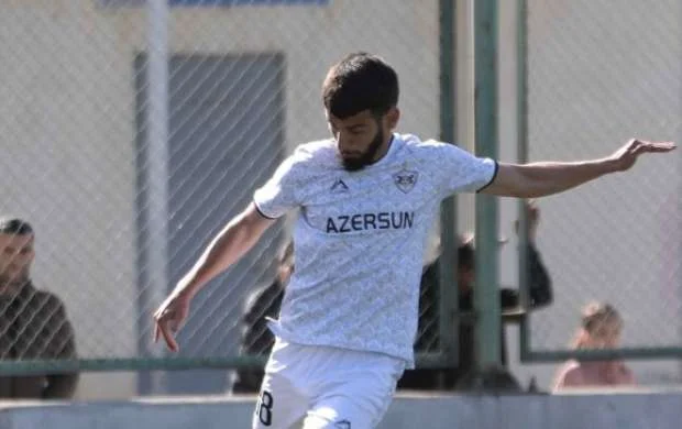 "Qarabağ"ın futbolçusunun məşq zamanı halı pisləşdi - Klubdan açıqlama 