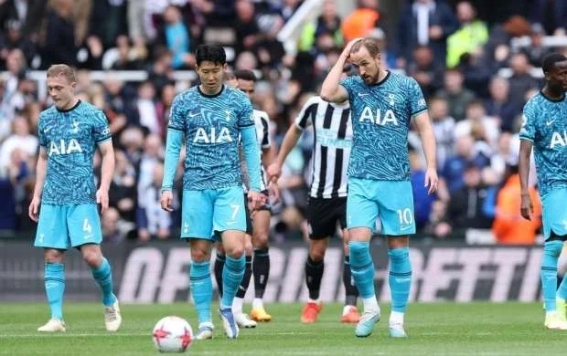 İPL: “Tottenhem” rüsvayçı hesabla uduzdu 