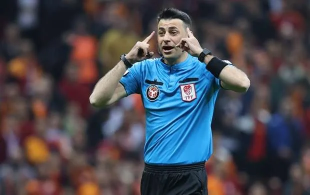 “Beşiktaş” - “Qalatasaray” matçının hakimi açıqlandı 