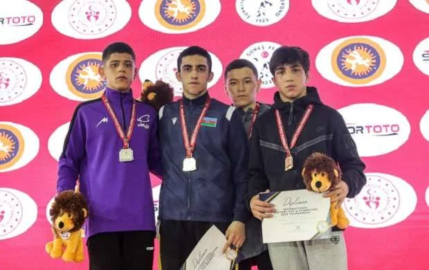 Güləşçilərimizdən “Zəfər kuboku”nun ilk günündə 6 medal 