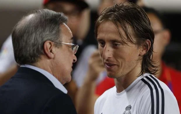 "Real Madrid"in prezidenti Modriçlə görüşdü: Nə qərar verildi? 