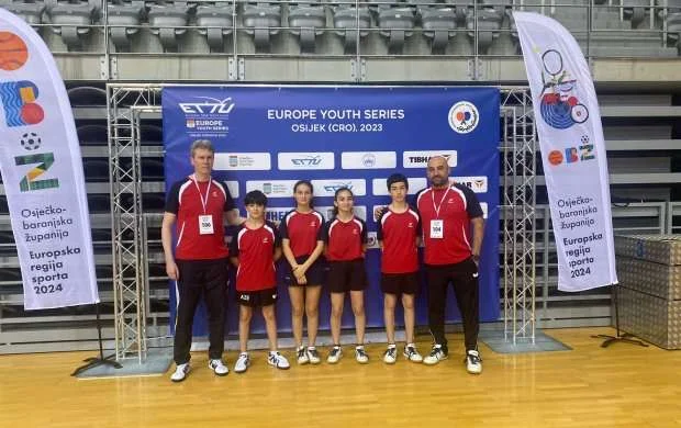 Stolüstü tennisçilərimiz finalda 