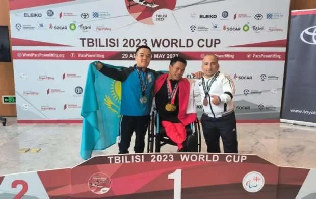 Mahmudov dünya kubokunda qızıl, Məmmədov gümüş medal qazandı 