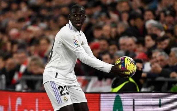 MS "Real Madrid"in müdafiəçisini alır 