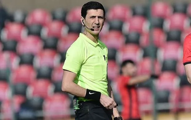 Əliyar Ağayevdən Yunanıstanda 1 penalti, 7 sarı, 1 qırmızı vərəqə 