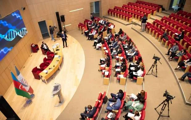 Mətbuat xidmətlərinin rəhbərləri üçün master-klas təşkil olunur - FOTOLAR 