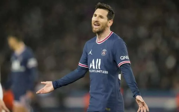 Messi Ronaldudan 2 dəfə çox maaş alacaq 