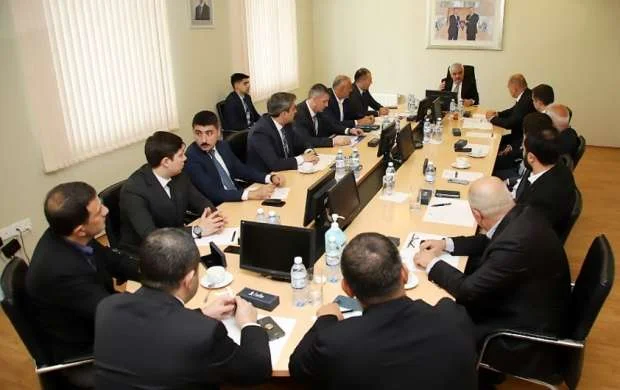 AFFA prezidenti Klublar Komitəsinin iclasında iştirak edib 