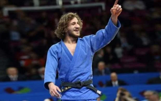 DÇ: Millimizin "medal orucu" davam edir 