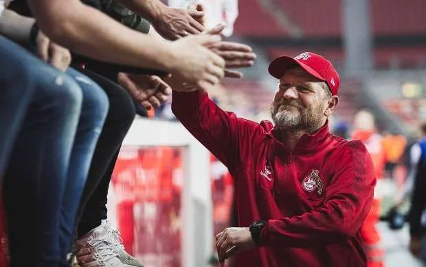 Bundesliqa klubundan baş məşqçi ilə yeni müqavilə 