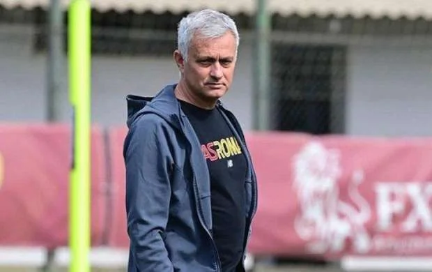 Günün transfer şayiələri: Mourinyu Ndika ilə danışdı 