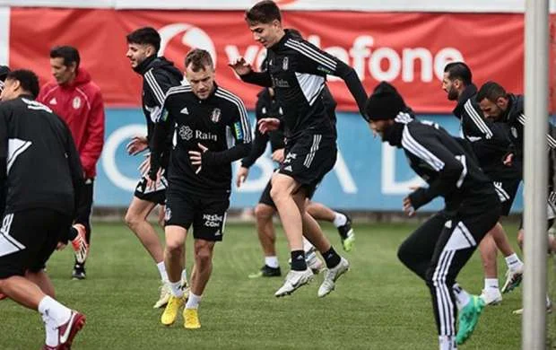 “Beşiktaş” sabah Bakıya gəlir 