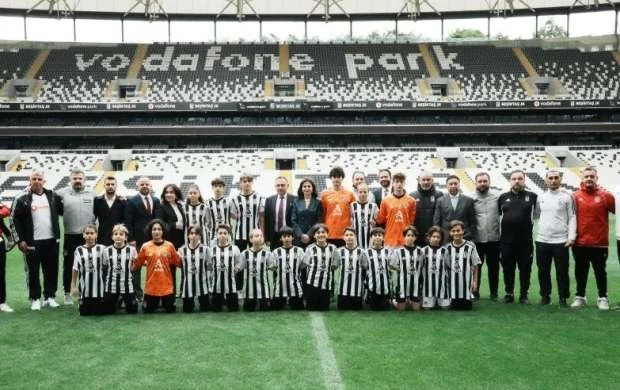 Azərbaycanlı futbolçu “Beşiktaş”ın akademiyasında 