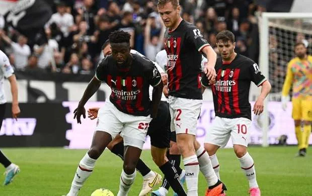 “Milan” uduzdu, “İnter” qalib gəldi 