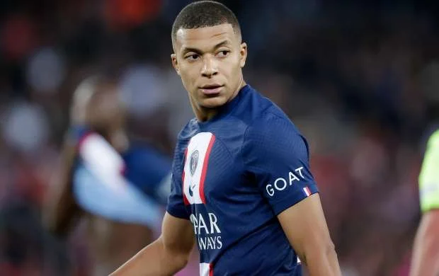 Günün transfer şayiələri: "Real Madrid" Mbappeni transfer etməyəcək 