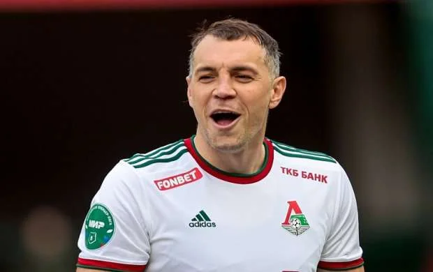 Dzyuba “Lokomotiv”lə “Rubin” arasında seçimini etdi 