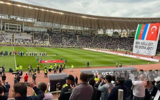"Sabah" - "Beşiktaş" oyununun formaları satışda! 
