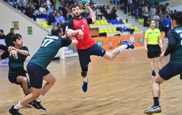 Azərbaycan çempionatında təxirə salınmış oyunların qalibləri bilindi 