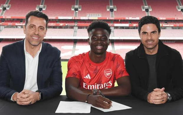 “Arsenal”dan gənc ulduzu ilə yeni müqavilə 