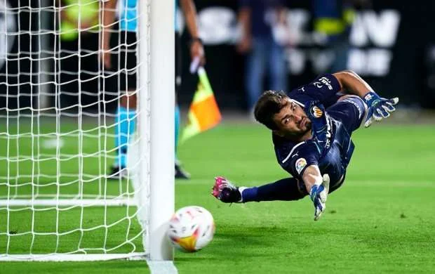 100 milyonluq gürcü qapıçını 5 Avropa klubu istəyir 