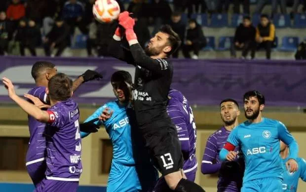 "Sumqayıt"ın qapıçısı bu kluba keçməyə yaxındır 