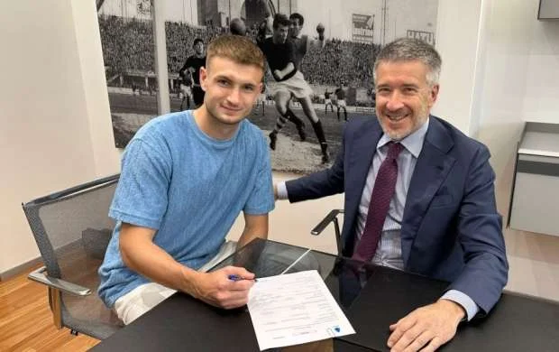 İtaliya klubundan 5 milyon avroluq transfer 