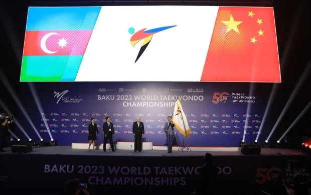 Bakıdakı dünya çempionatı başa çatdı, keçici bayraq Çinə təqdim olundu 