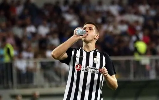Voyislav Stankoviç növbəti mövsümə harada başlayacaq?  