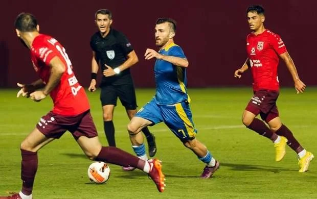 Gürcü futbolçu “Kəpəz”dən ayrıldığını açıqladı 